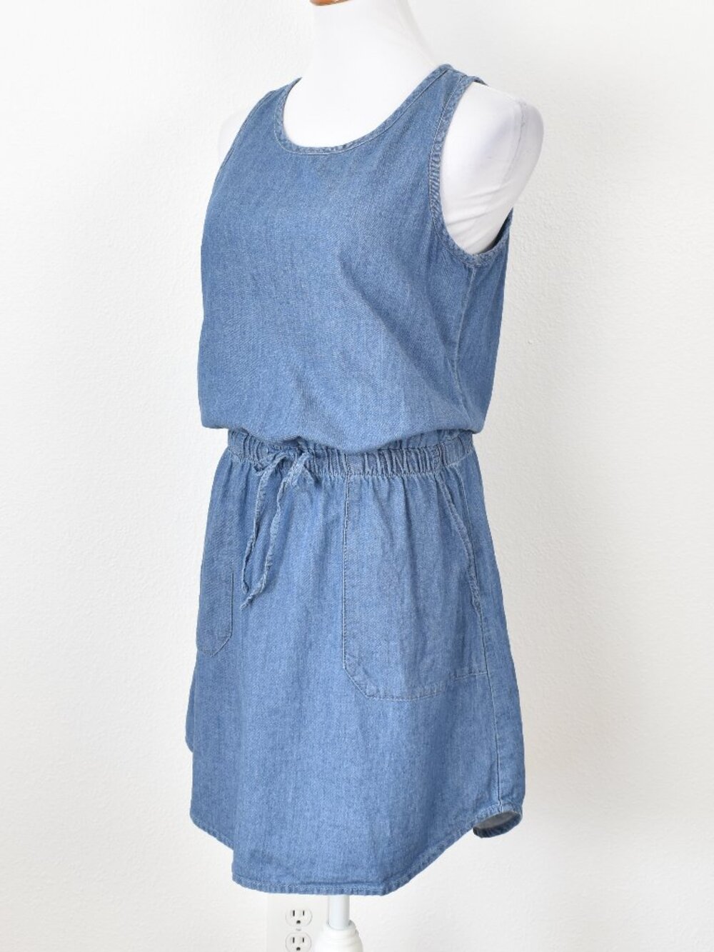 PACT Chambray Sleeveless Drawstring Mini Tank Dress - M - Picture 5 of 9